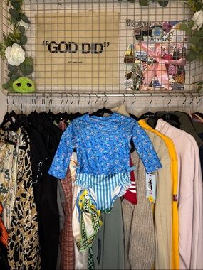 Cat & Jack Blue Floral Long-Sleeve Rash Guard Swimsuit Set